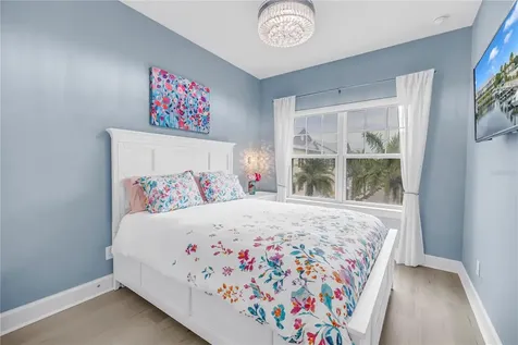 6149 Anchorage Way S St Petersburg FL 33712