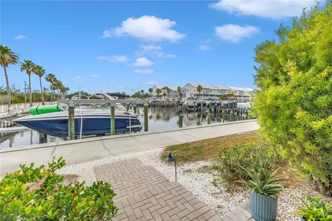 6149 Anchorage Way S St Petersburg FL 33712