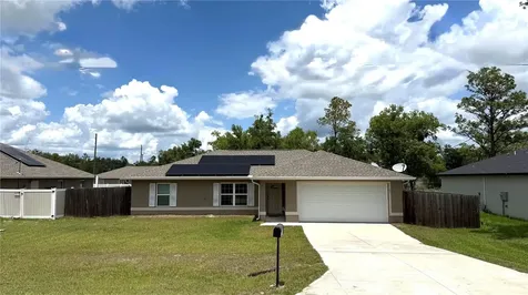 11 Malauka Radial Drive Ocklawaha FL 32179