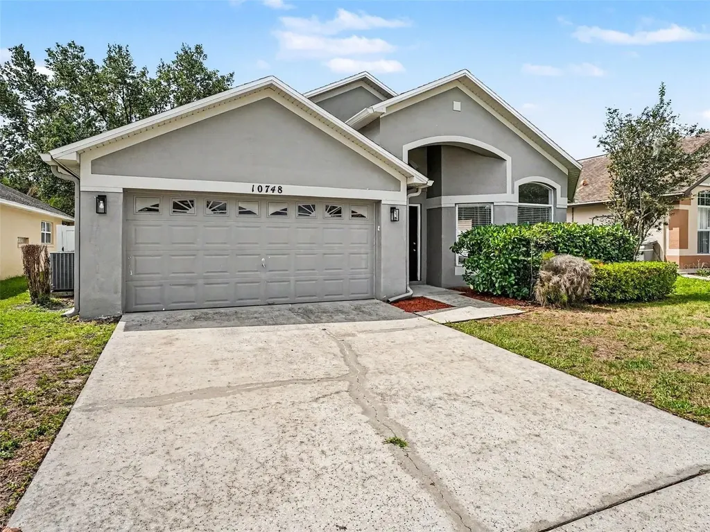 10748 Flycast Circle Orlando FL 32825