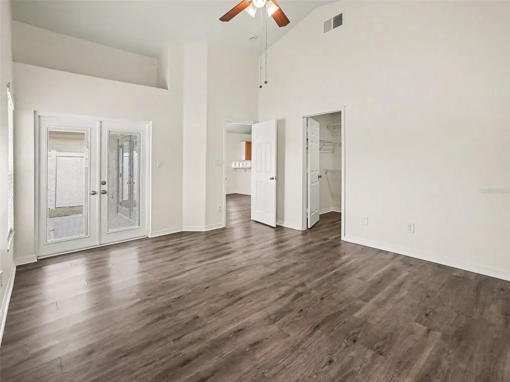 10748 Flycast Circle Orlando FL 32825