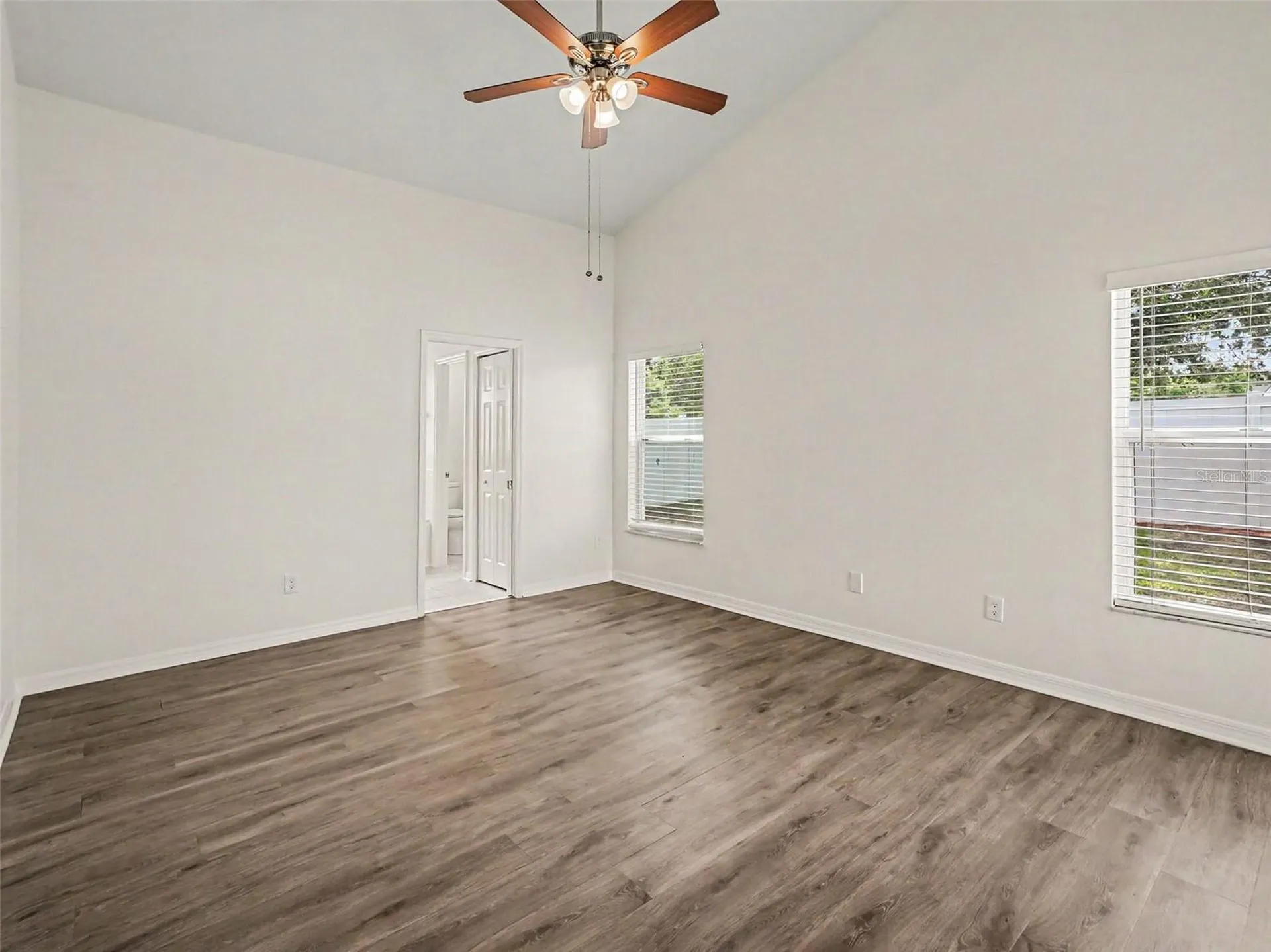 10748 Flycast Circle Orlando FL 32825