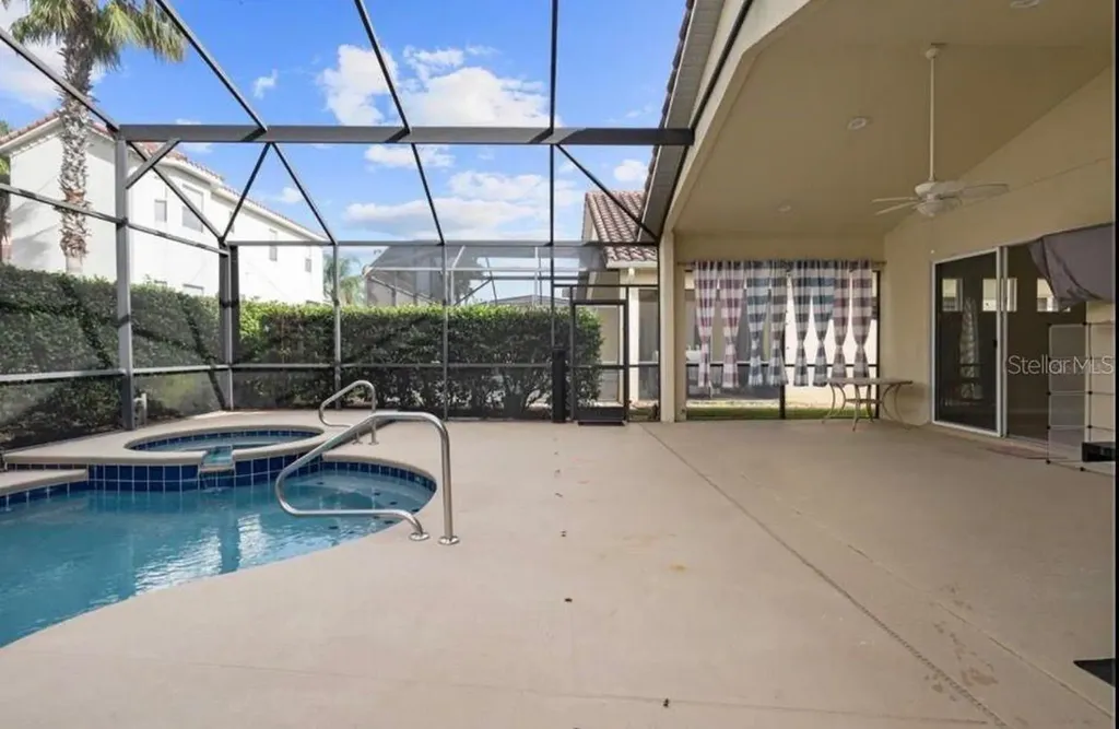 1009 Tuscan Hills Boulevard Davenport FL 33897