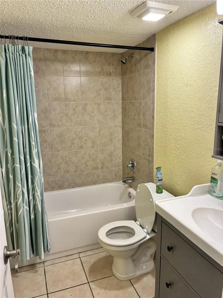 1810 NW 23rd Boulevard Gainesville FL 32605