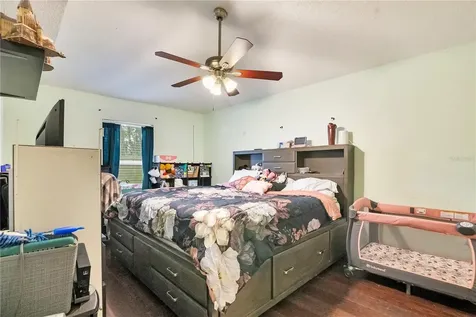 4217 Iveyglen Avenue Orlando FL 32826
