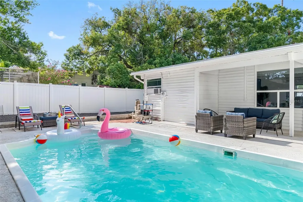 11478 82nd Avenue Seminole FL 33772
