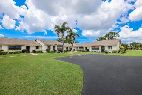 6427 Heritage Lane Bradenton FL 34209