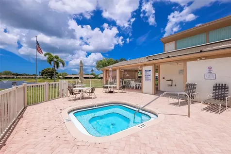 6427 Heritage Lane Bradenton FL 34209