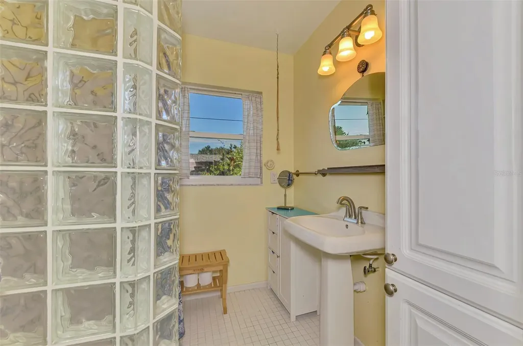 3078 Spencer Lane Sarasota FL 34239