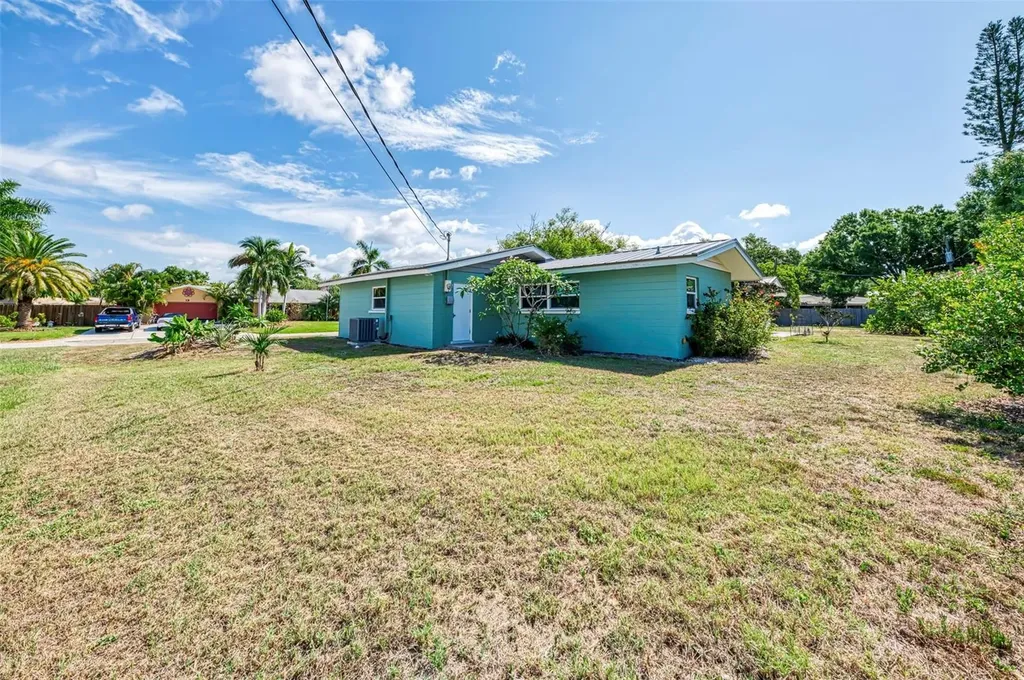 3078 Spencer Lane Sarasota FL 34239