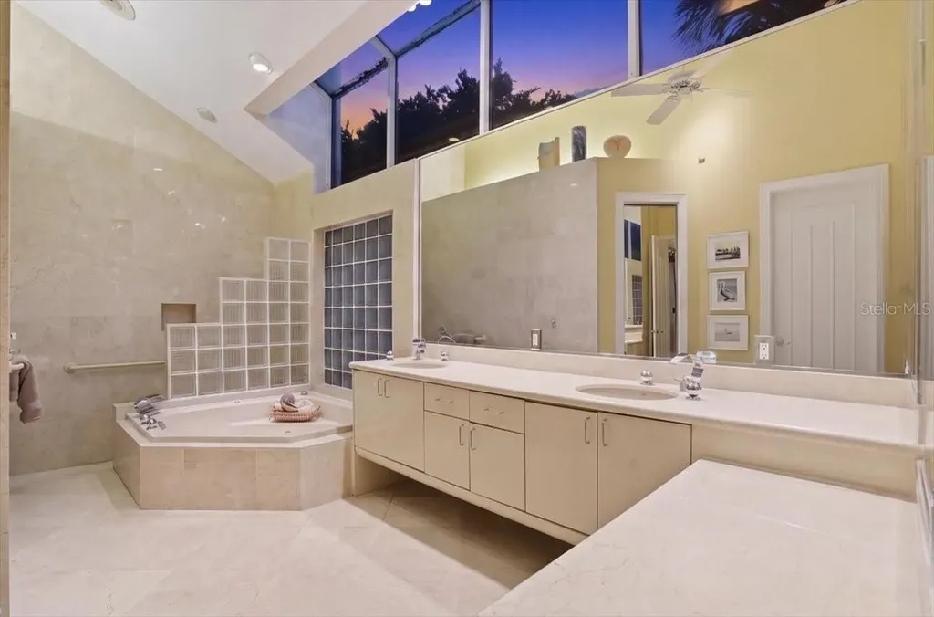 3620 Fair Oaks Place Longboat Key FL 34228