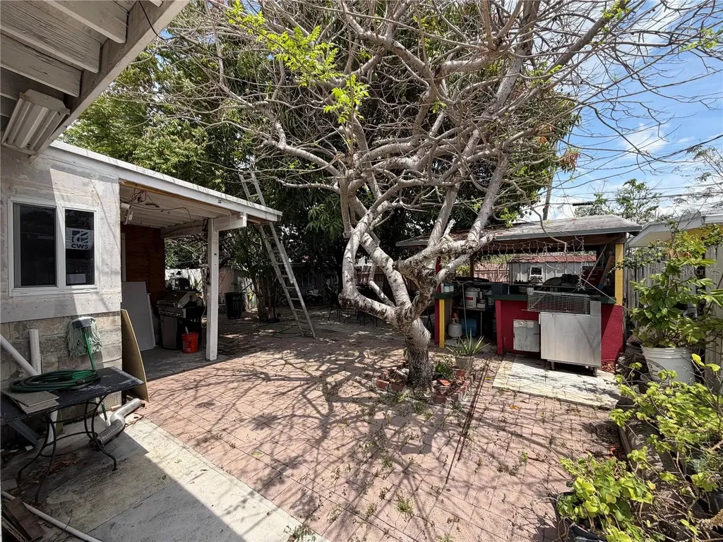 445 E 43rd Street Hialeah FL 33013