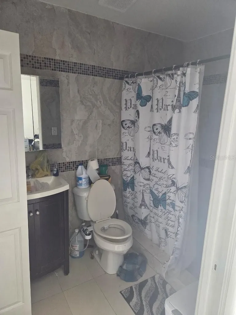 445 E 43rd Street Hialeah FL 33013