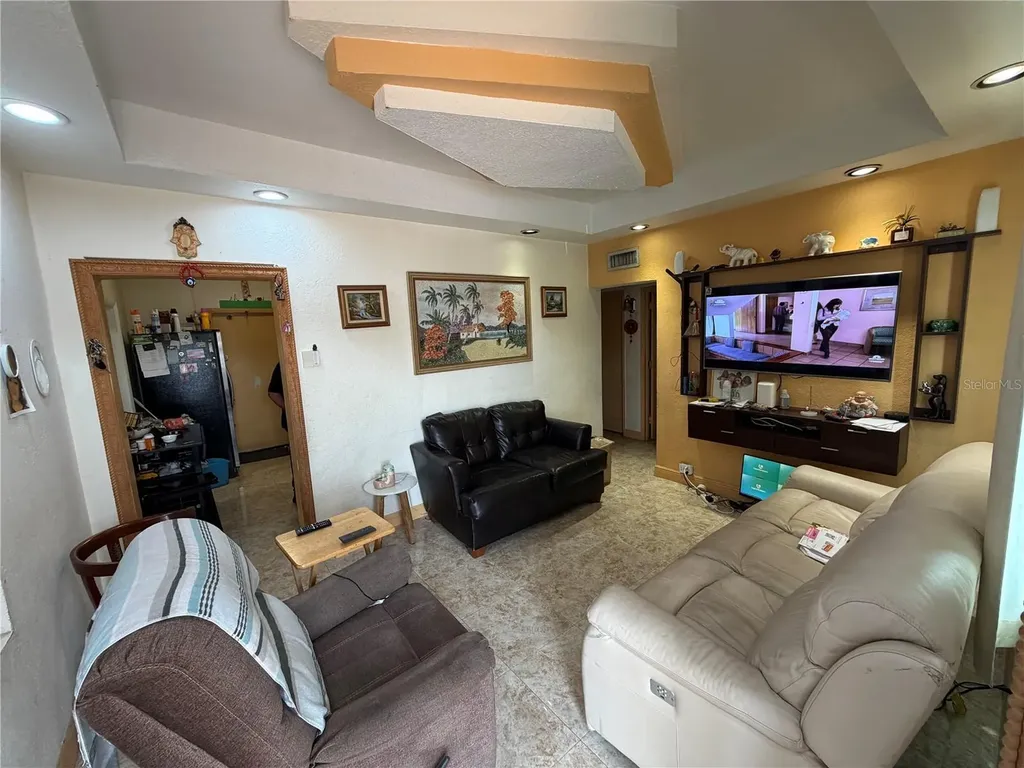 445 E 43rd Street Hialeah FL 33013