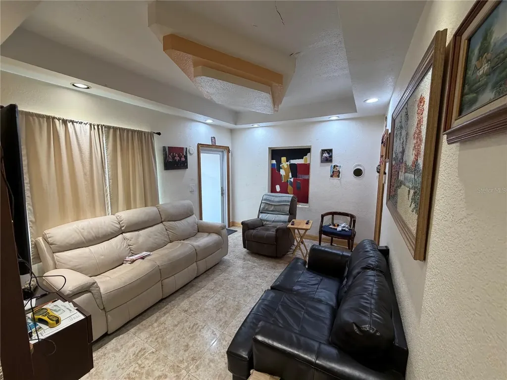 445 E 43rd Street Hialeah FL 33013