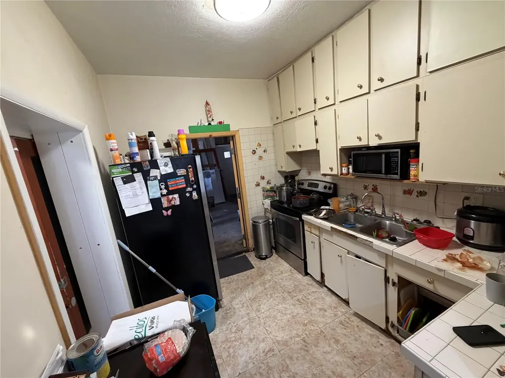 445 E 43rd Street Hialeah FL 33013