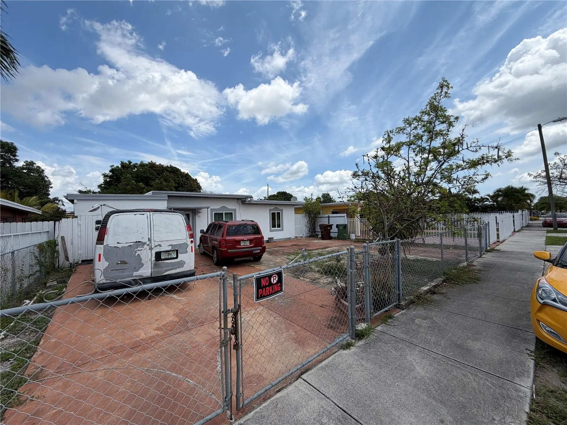 445 E 43rd Street Hialeah FL 33013