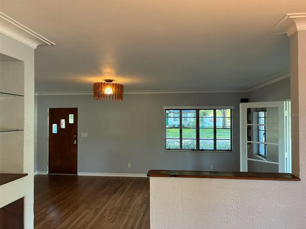 1155 53rd Avenue N St Petersburg FL 33703