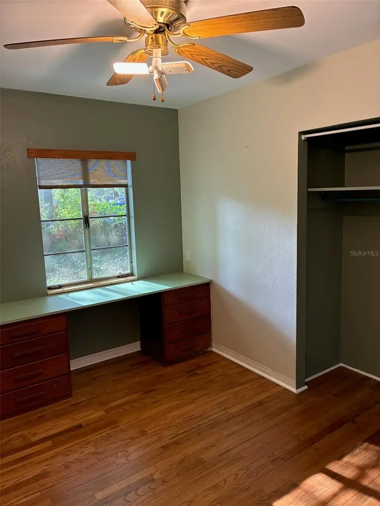 1155 53rd Avenue N St Petersburg FL 33703