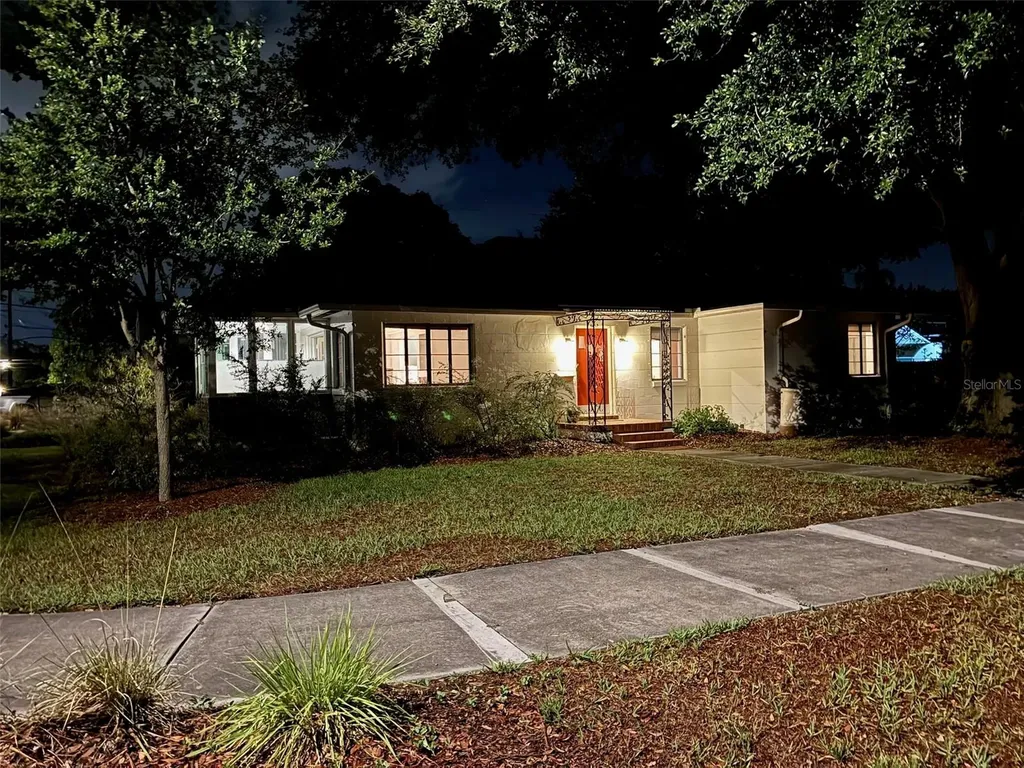 1155 53rd Avenue N St Petersburg FL 33703