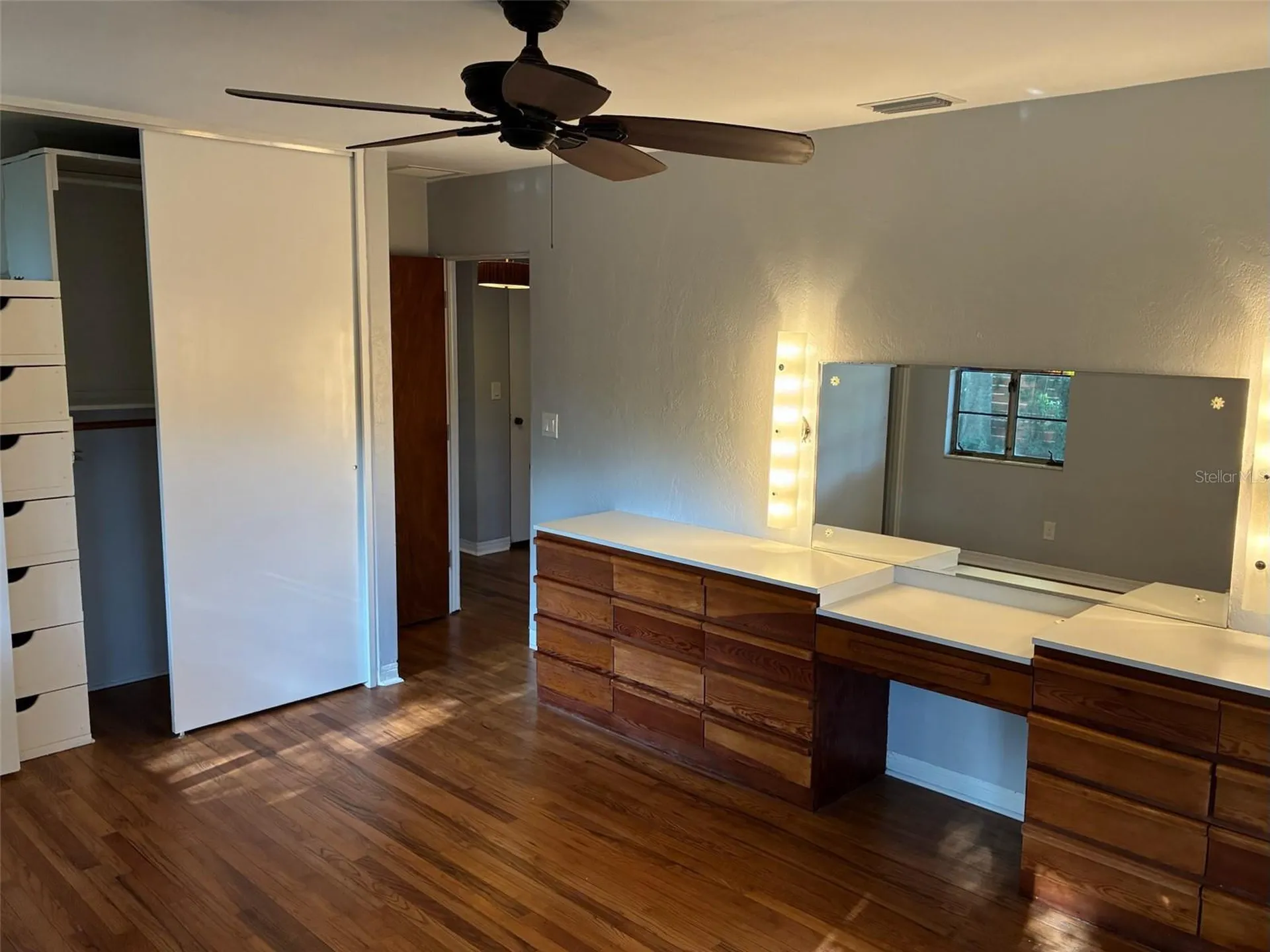 1155 53rd Avenue N St Petersburg FL 33703