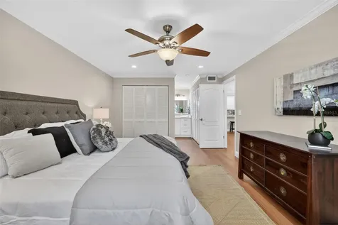 731 83rd Avenue N St Petersburg FL 33702