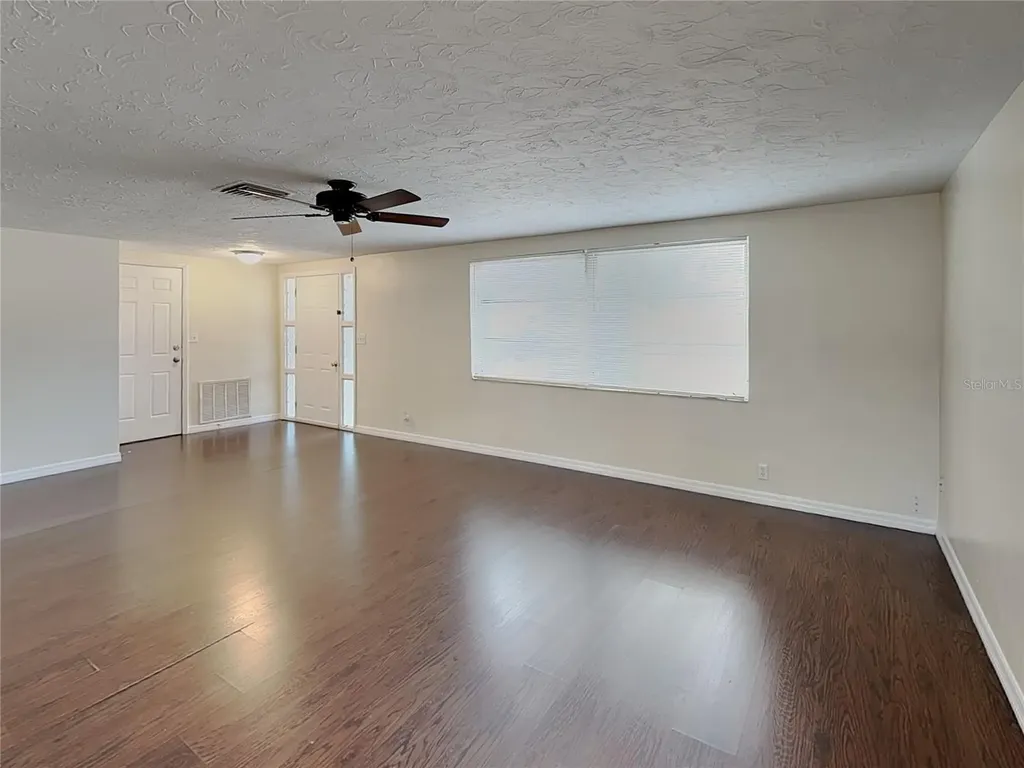 6041 9th Avenue New Port Richey FL 34653