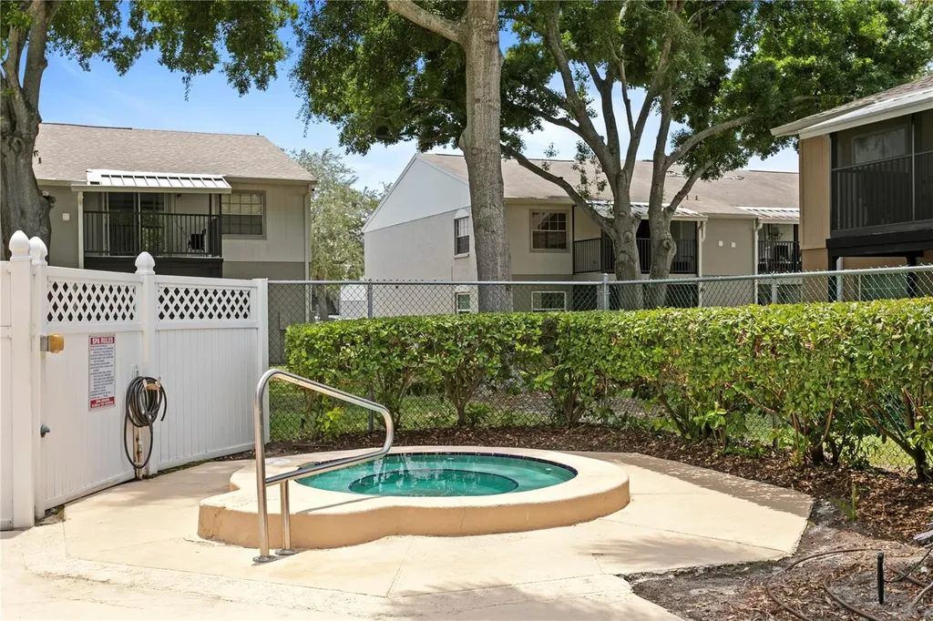 4506 S Oak Drive Tampa FL 33611