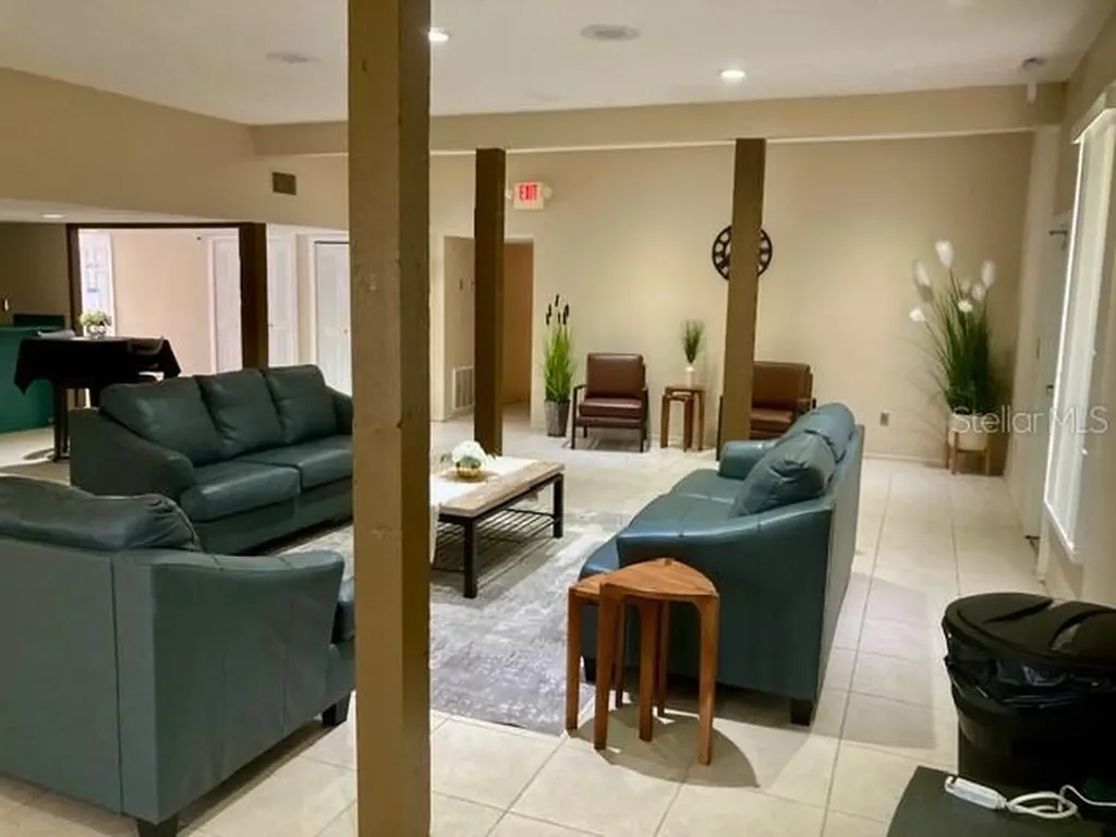 9209 Seminole Boulevard Seminole FL 33772