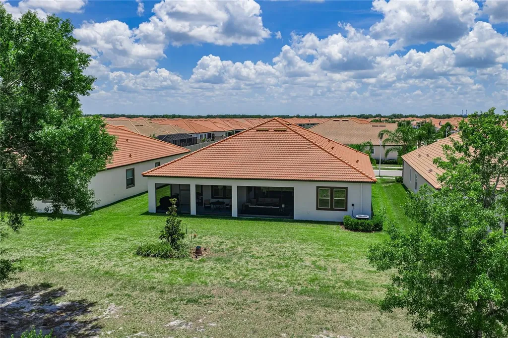 5305 Windy Grove Drive Wimauma FL 33598