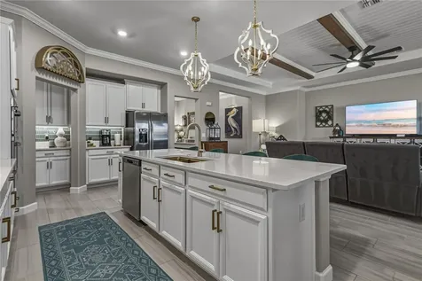 5305 Windy Grove Drive Wimauma FL 33598