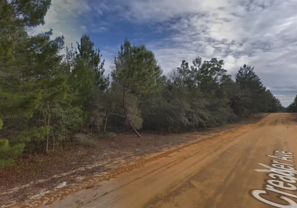 Creager Avenue Interlachen FL 32148