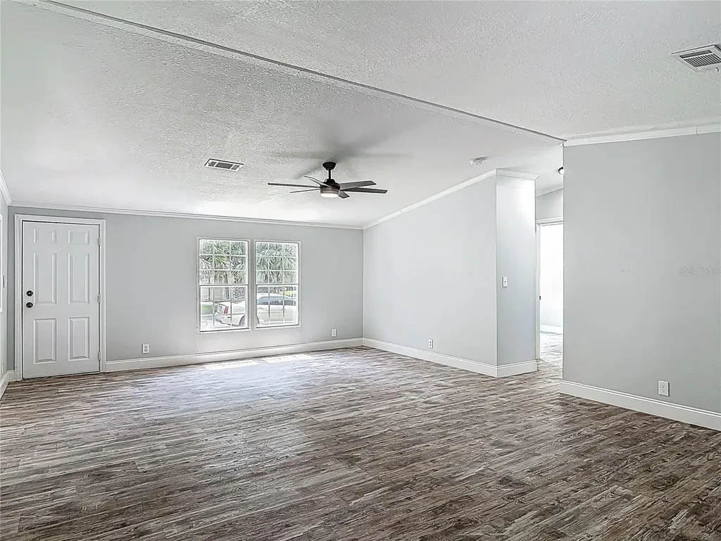1907 Madre Street New Smyrna Beach FL 32168