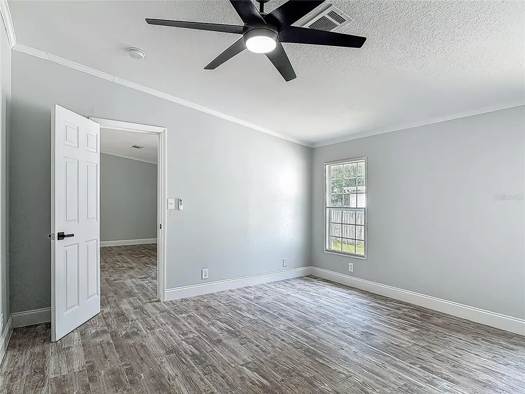1907 Madre Street New Smyrna Beach FL 32168