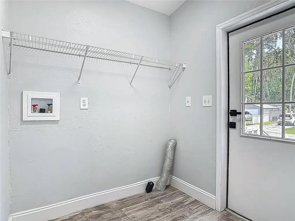 1907 Madre Street New Smyrna Beach FL 32168