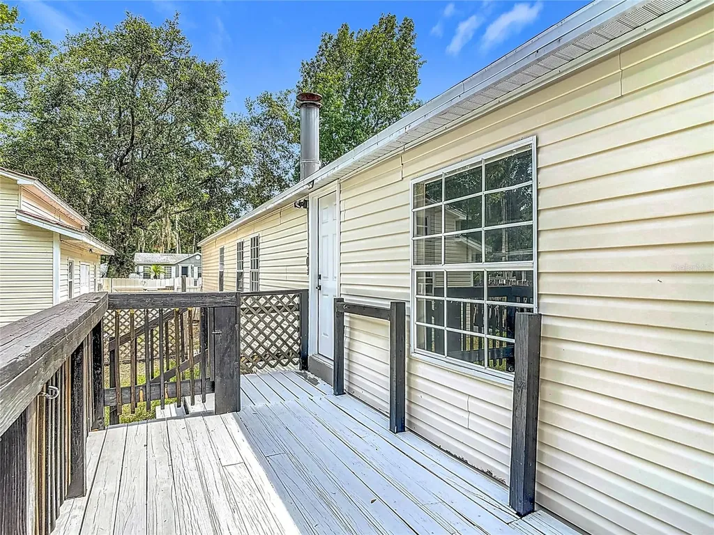 1907 Madre Street New Smyrna Beach FL 32168