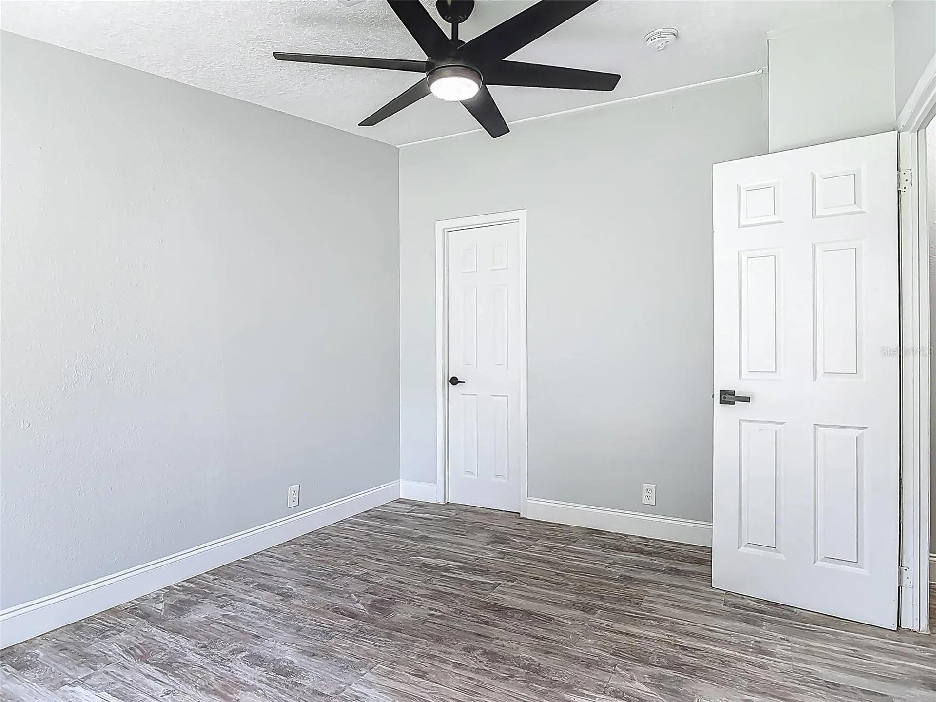 1907 Madre Street New Smyrna Beach FL 32168