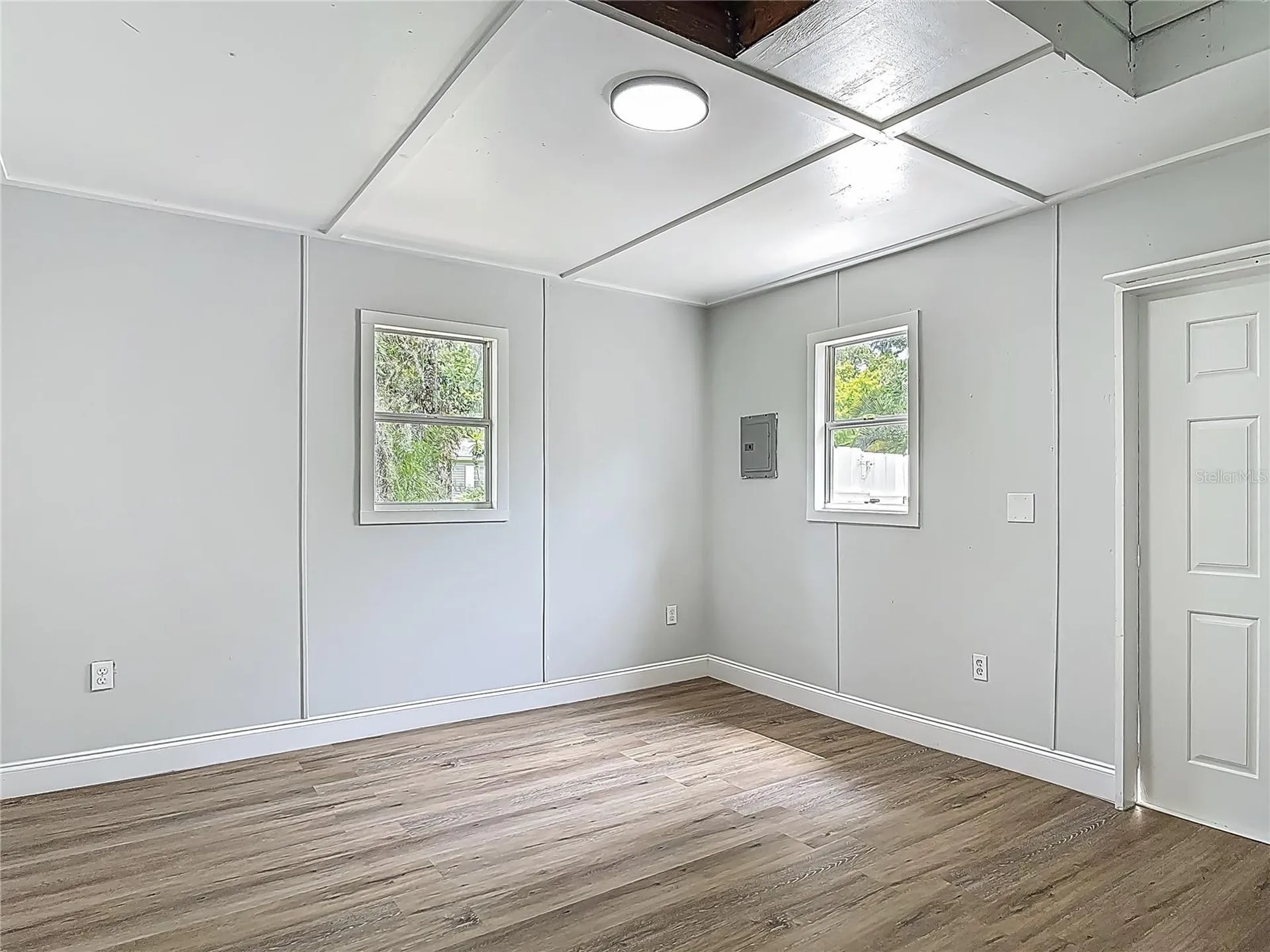 1907 Madre Street New Smyrna Beach FL 32168