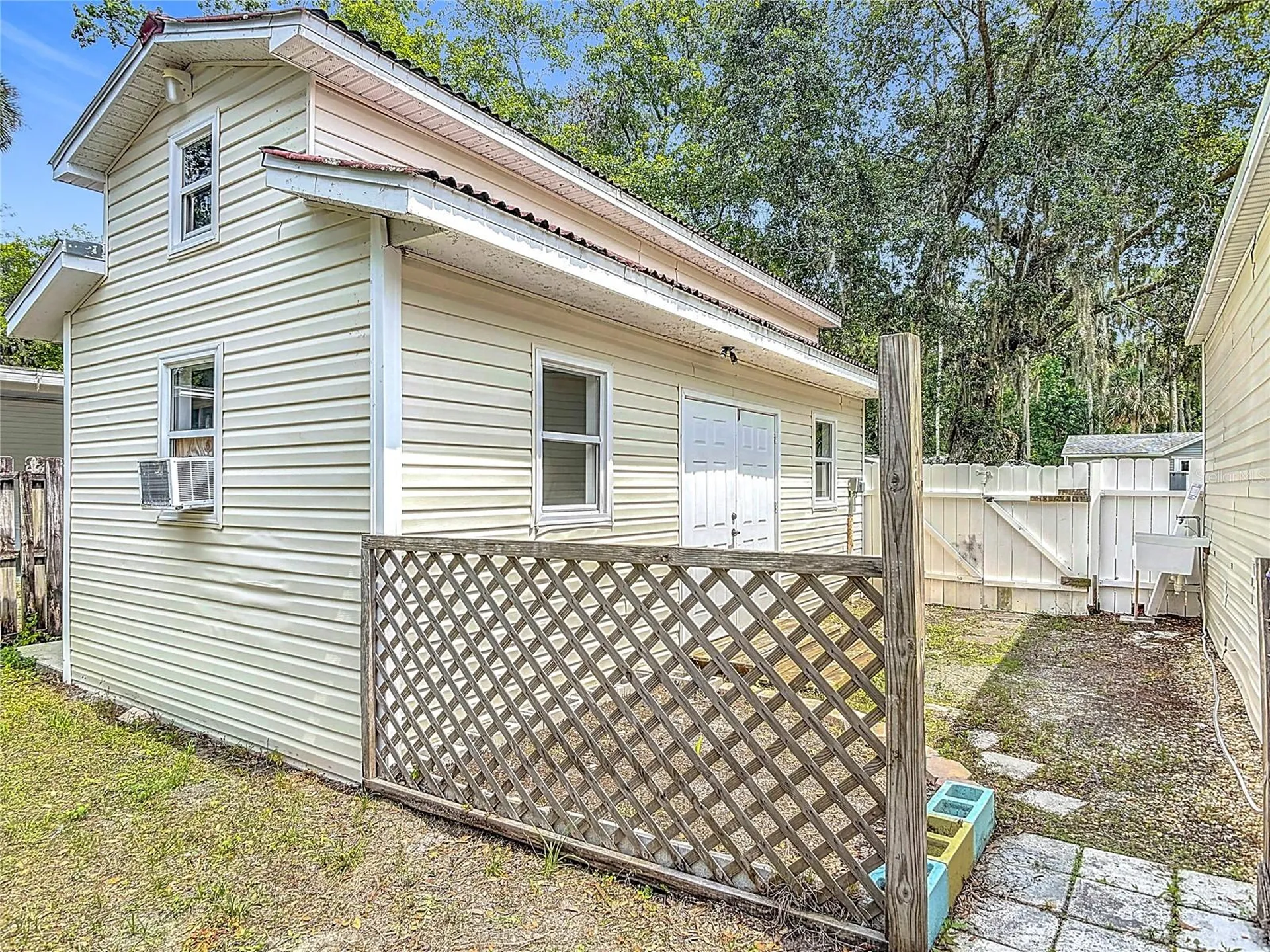 1907 Madre Street New Smyrna Beach FL 32168
