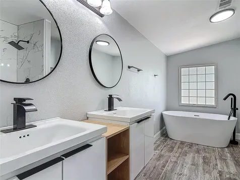 1907 Madre Street New Smyrna Beach FL 32168