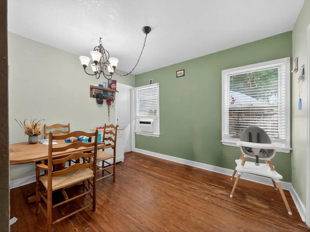406 S 12th Street Leesburg FL 34748