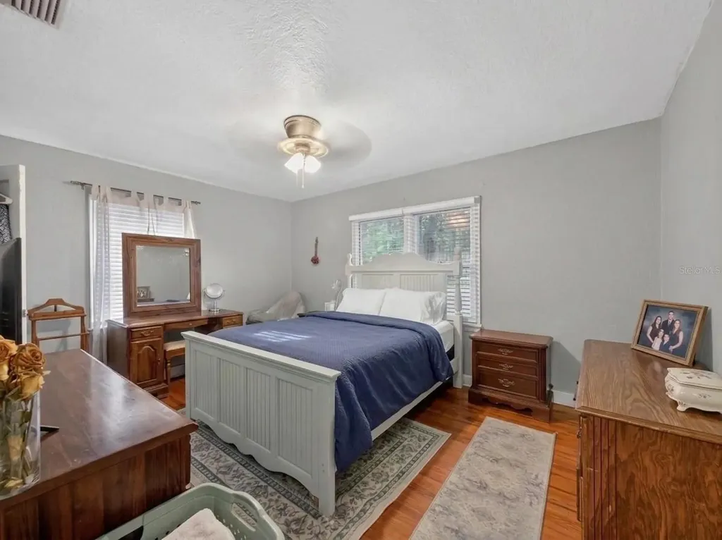 406 S 12th Street Leesburg FL 34748