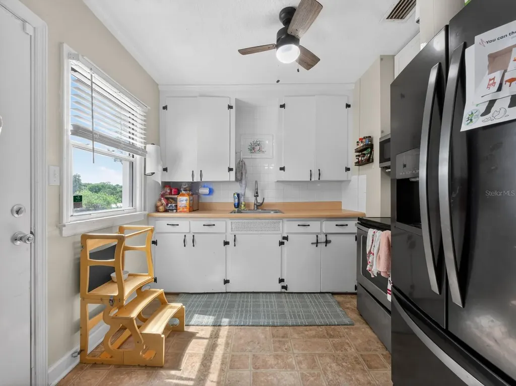406 S 12th Street Leesburg FL 34748