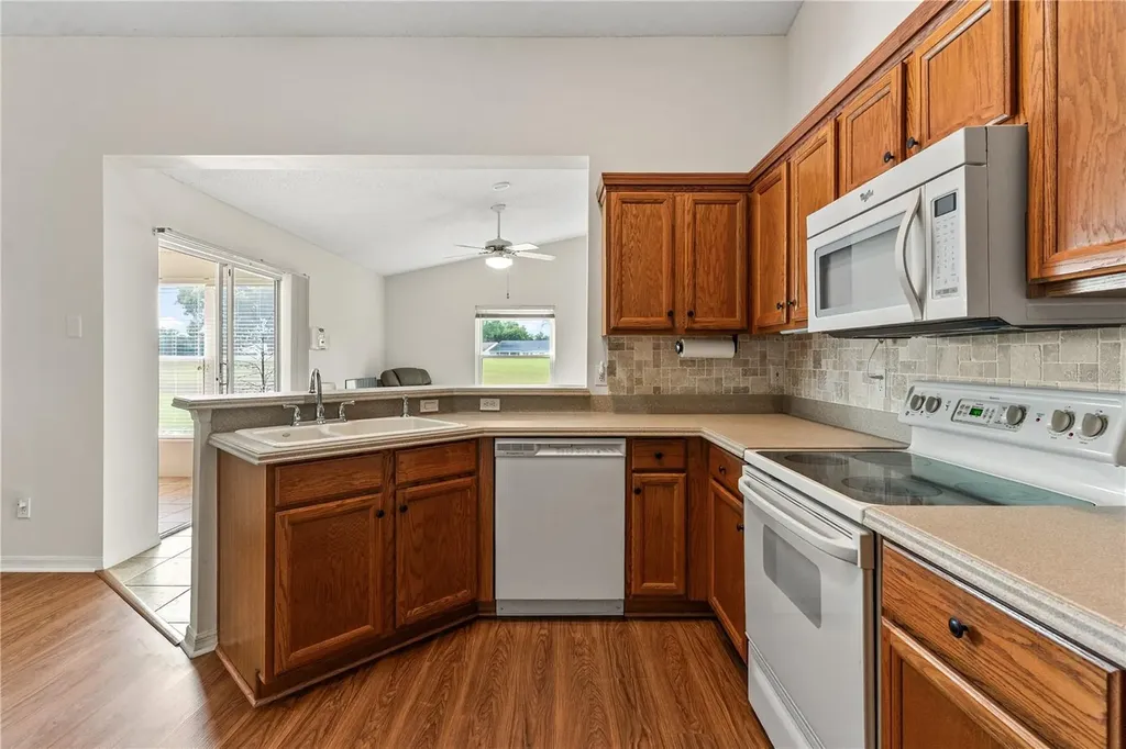 25093 Riverwalk Drive Leesburg FL 34748