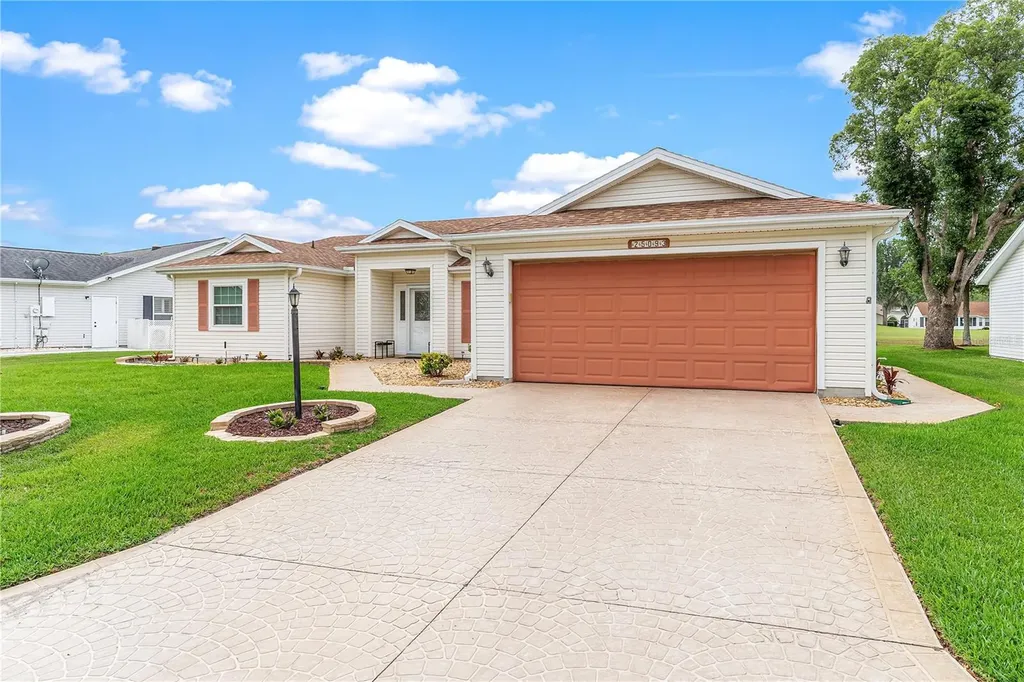 25093 Riverwalk Drive Leesburg FL 34748