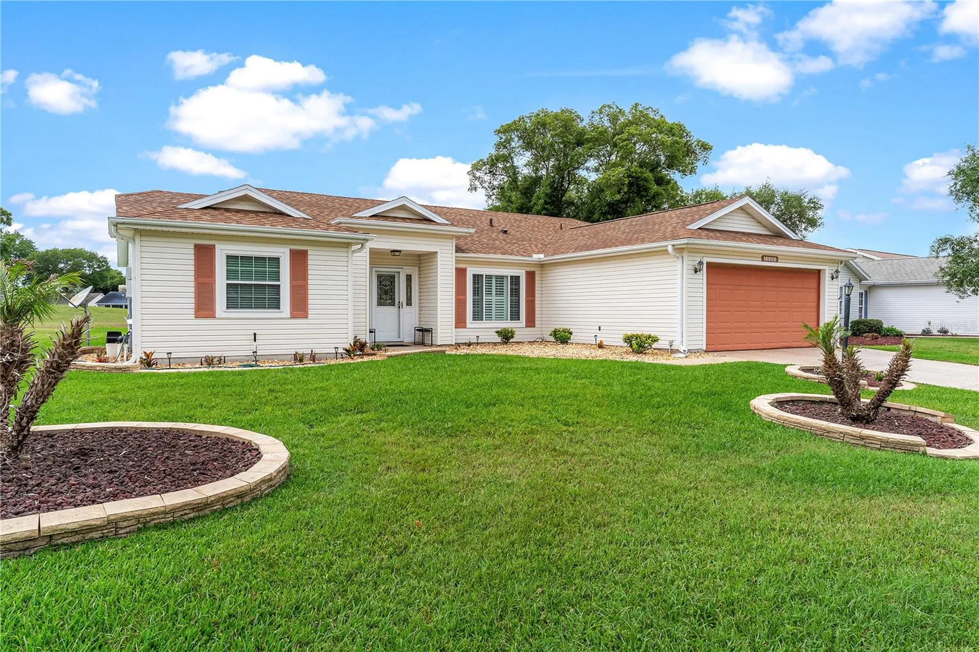 25093 Riverwalk Drive Leesburg FL 34748