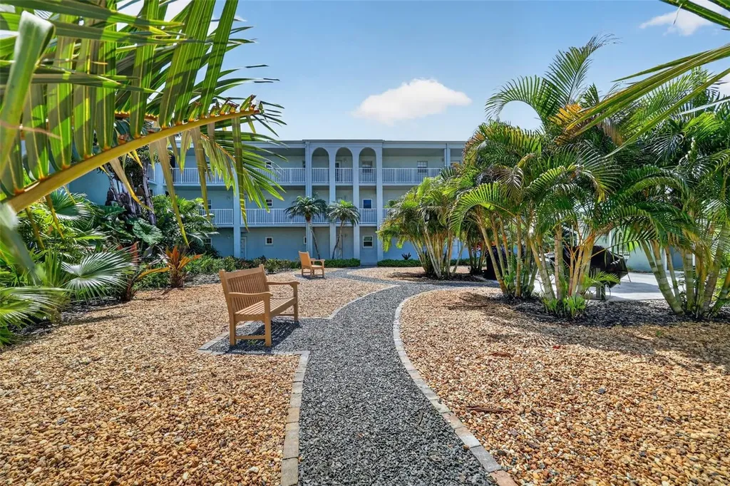 1706 Belleair Forest Drive Belleair FL 33756