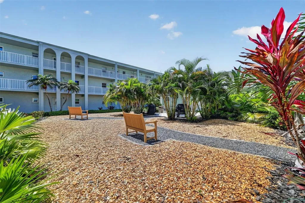 1706 Belleair Forest Drive Belleair FL 33756