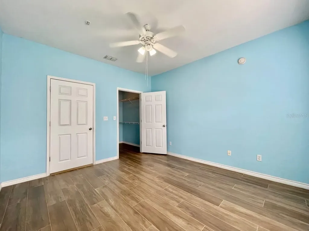 4333 Bayside Village Drive Tampa FL 33615