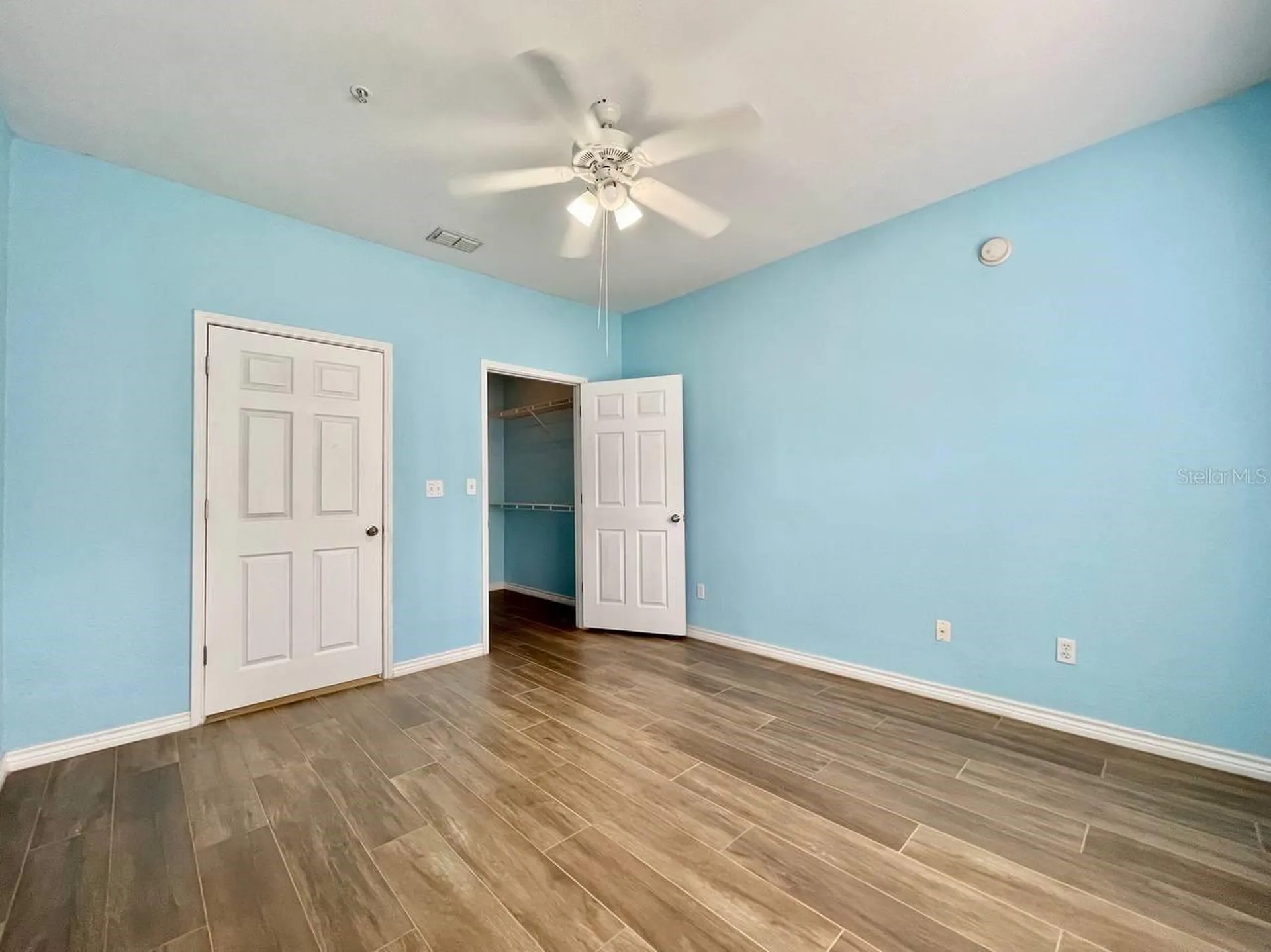 4333 Bayside Village Drive Tampa FL 33615